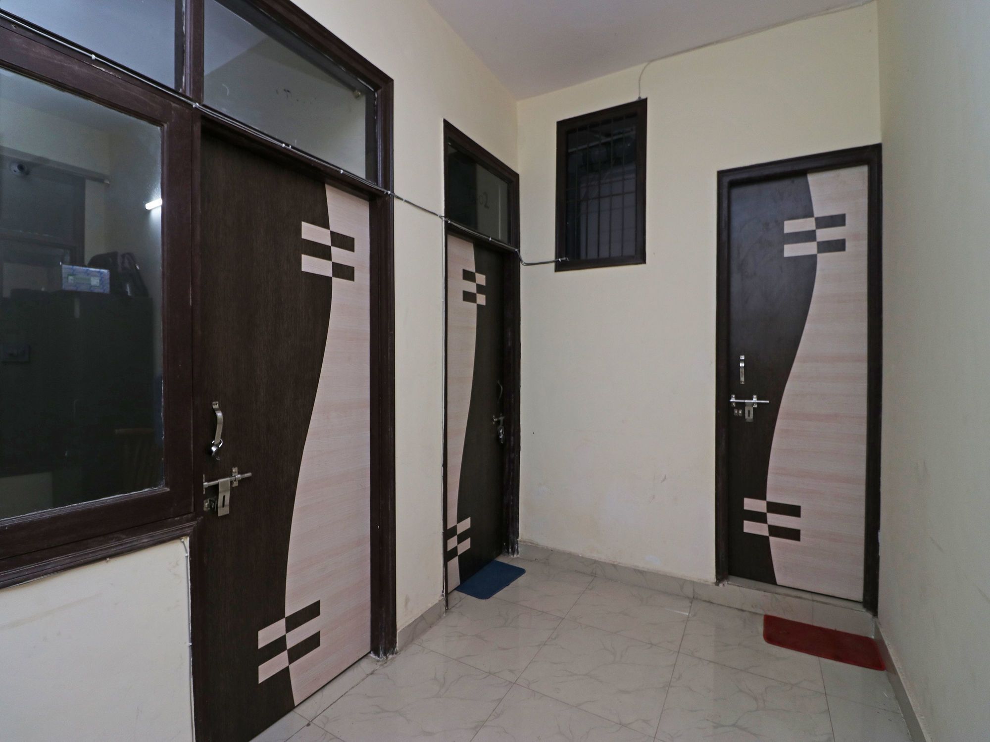Oyo Triage Home Stay Нойда Экстерьер фото