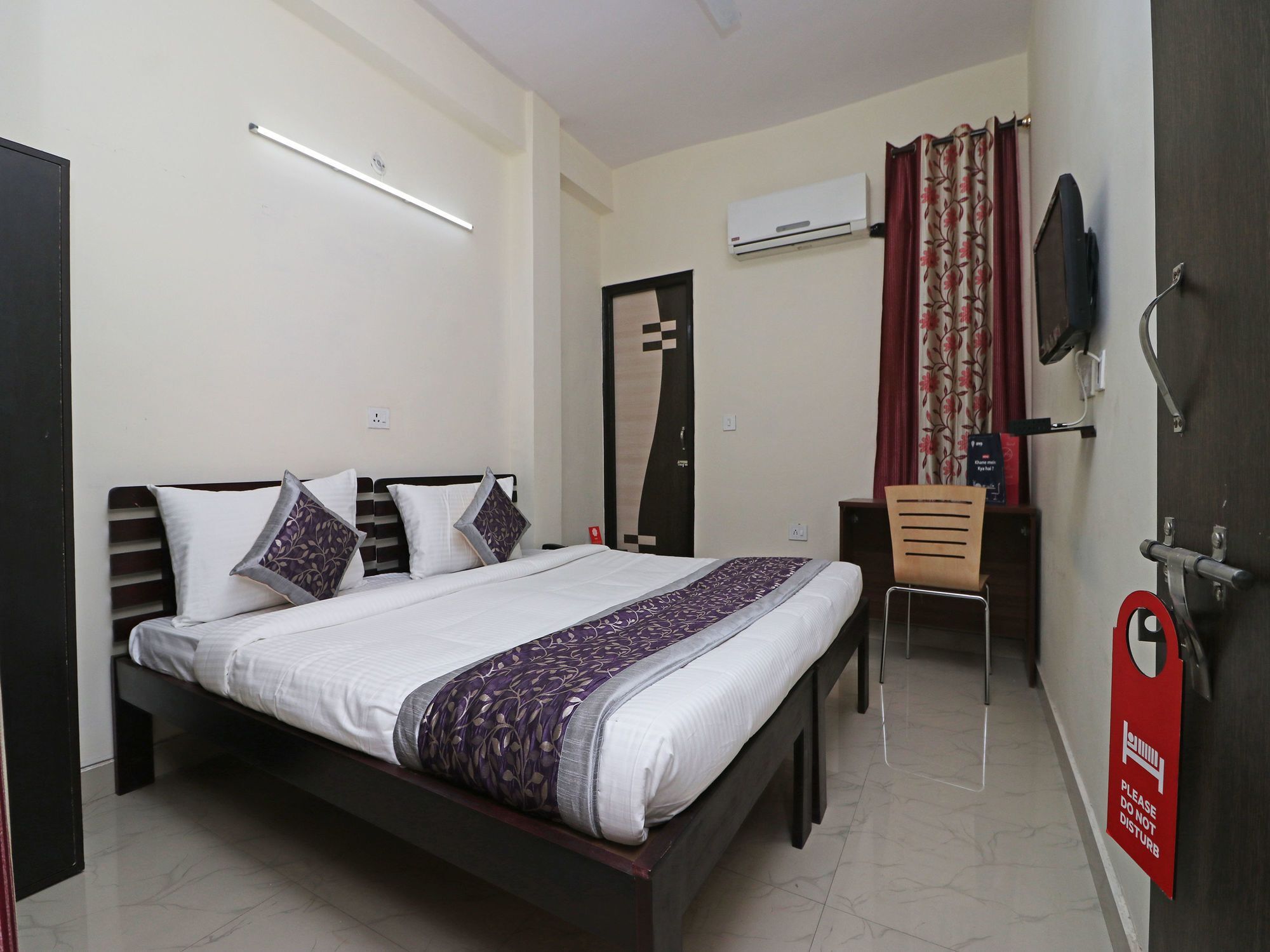 Oyo Triage Home Stay Нойда Экстерьер фото