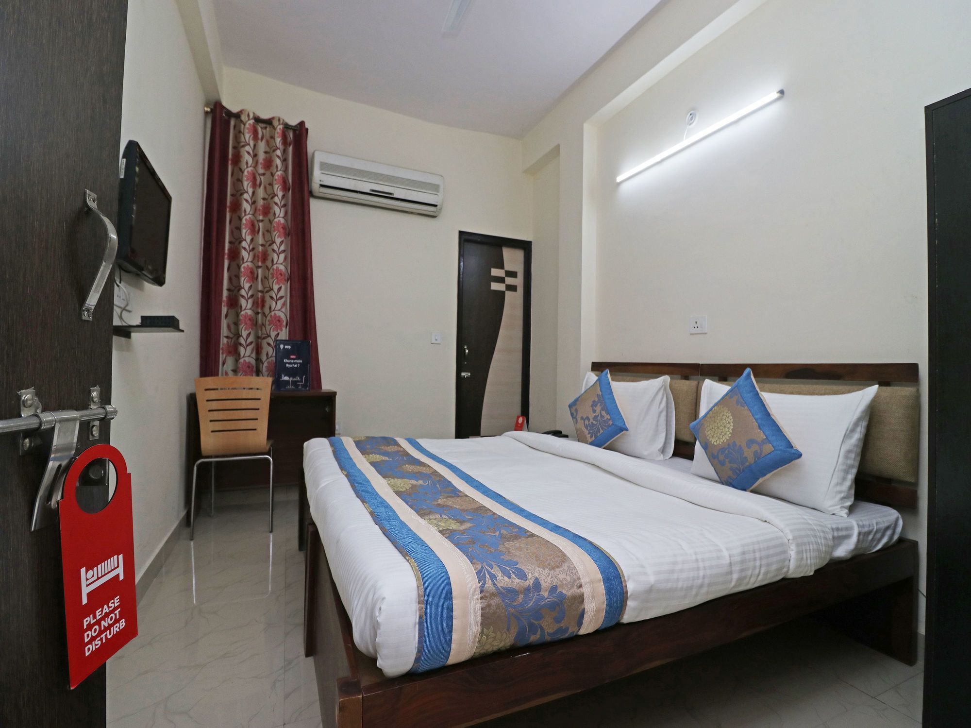 Oyo Triage Home Stay Нойда Экстерьер фото